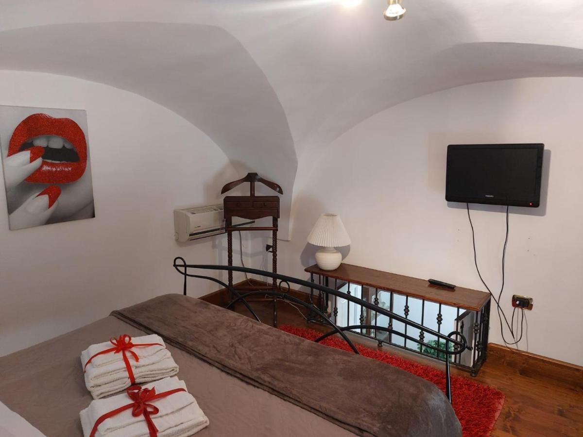 Suite Del Conservatorio Nel Centro Storico 莱切 外观 照片