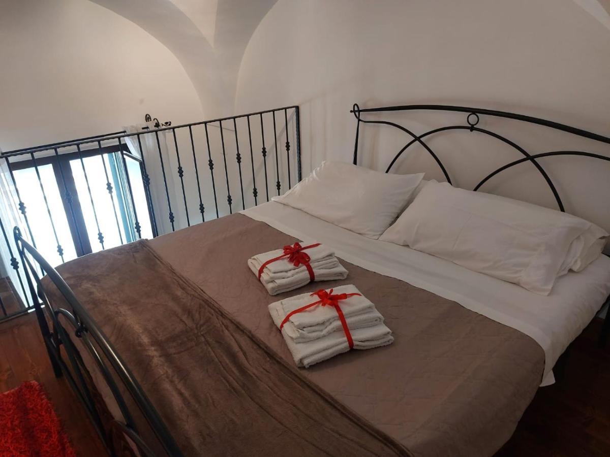 Suite Del Conservatorio Nel Centro Storico 莱切 外观 照片