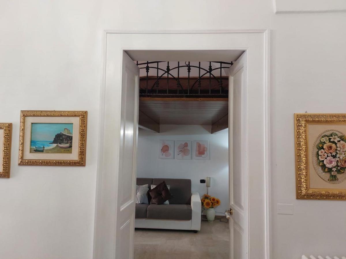 Suite Del Conservatorio Nel Centro Storico 莱切 外观 照片