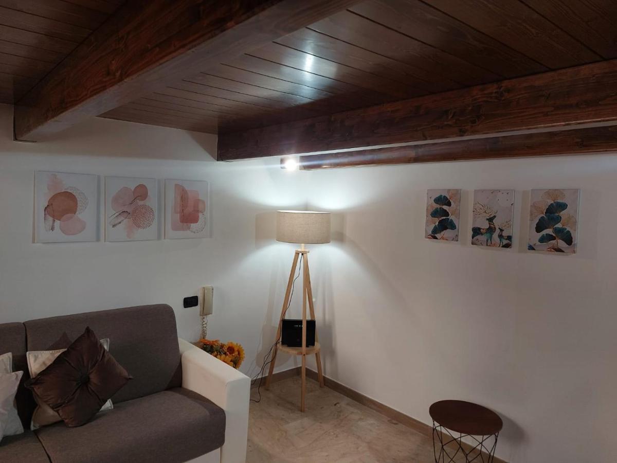 Suite Del Conservatorio Nel Centro Storico 莱切 外观 照片