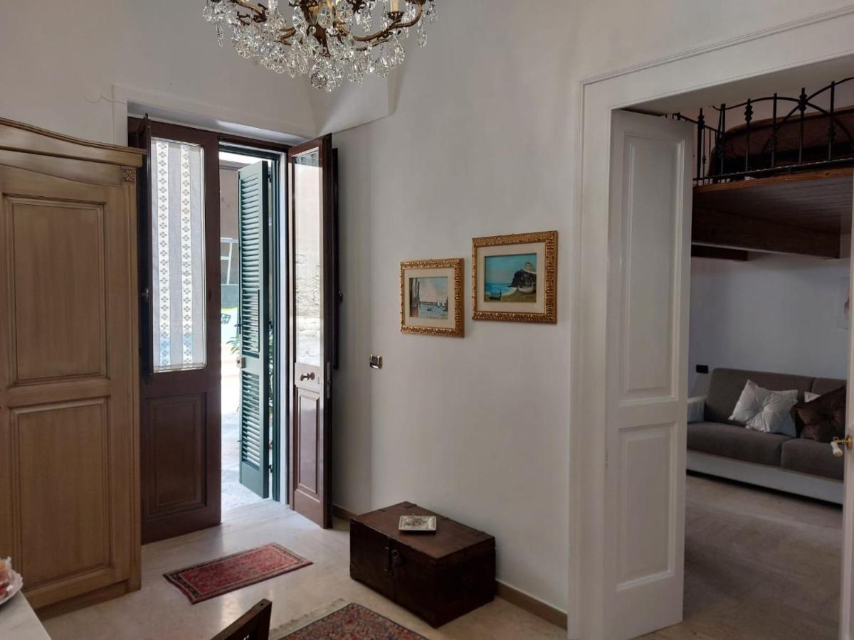 Suite Del Conservatorio Nel Centro Storico 莱切 外观 照片